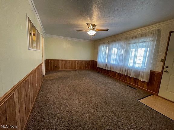 4th image of 601 Fairfax Cir