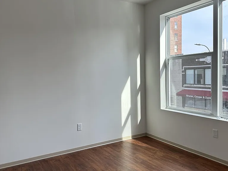 307 N 3rd St #204 — Photo 4