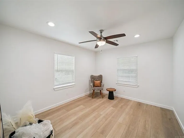 1139 S Birmingham Ave — Photo 21