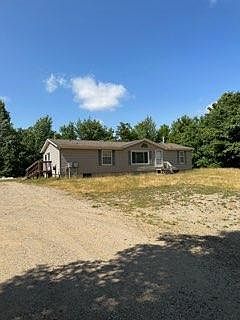 1st image of 4507 104th Ave