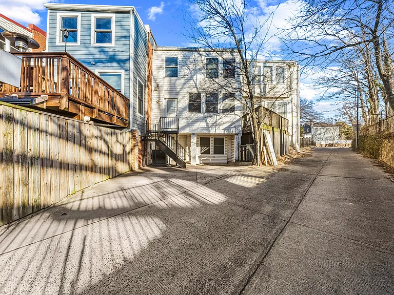 51 Girard St NE — Photo 34
