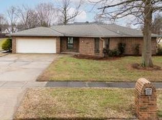202 Brushwick Ave, Sikeston, MO 63801