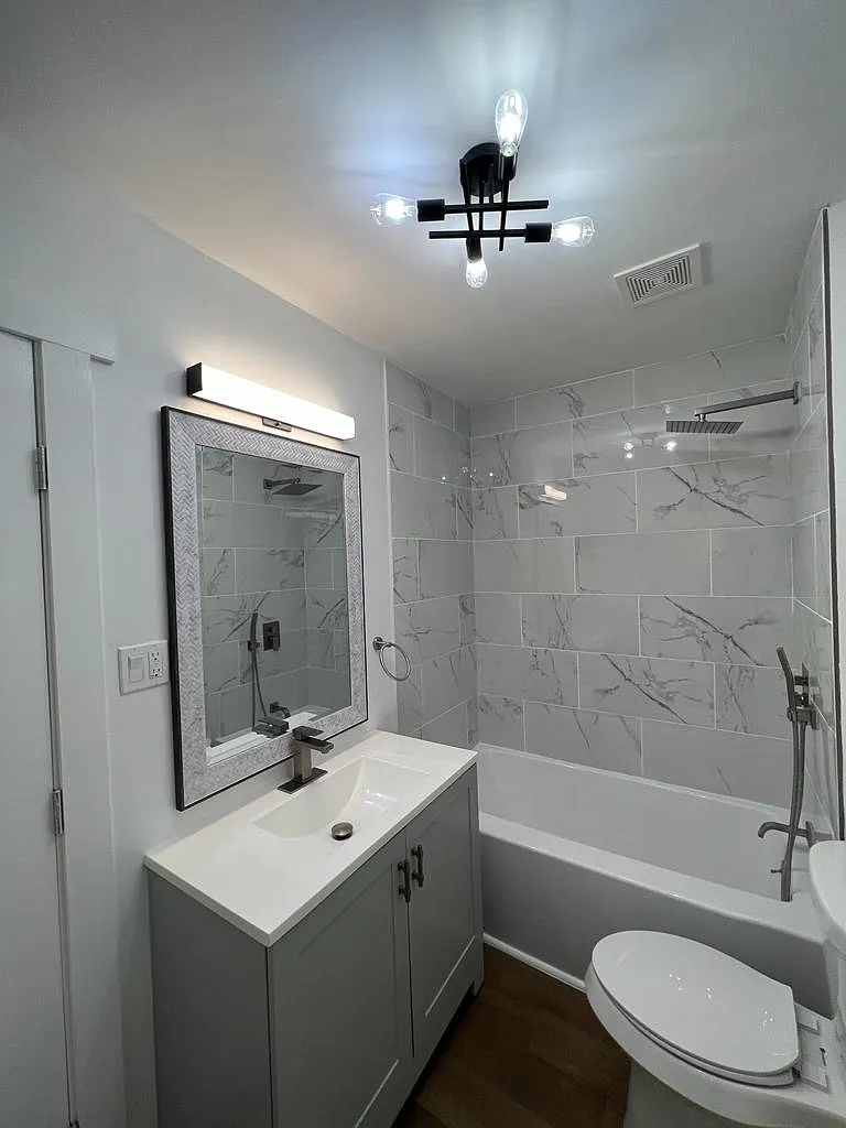 1 bed, $2,566 — Photo 2