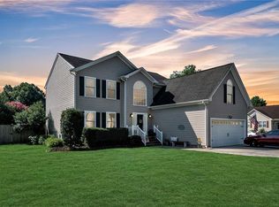 2309 Eagle Dr, Chesapeake, VA 23323