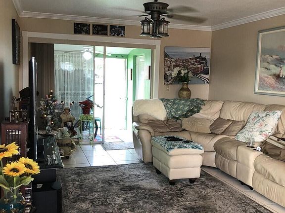 2nd image of 2541 Barkley Dr W APT D