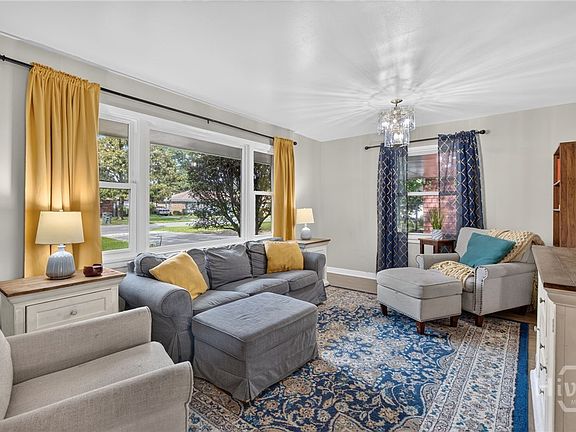 4th image of 2131 Walz Drive