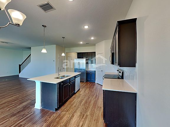 3rd image of 1158 Sky Lakes Dr