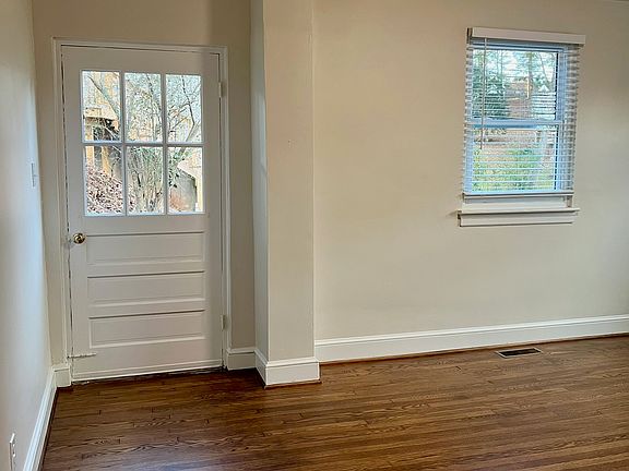5th image of 3880 Peakland Pl #B