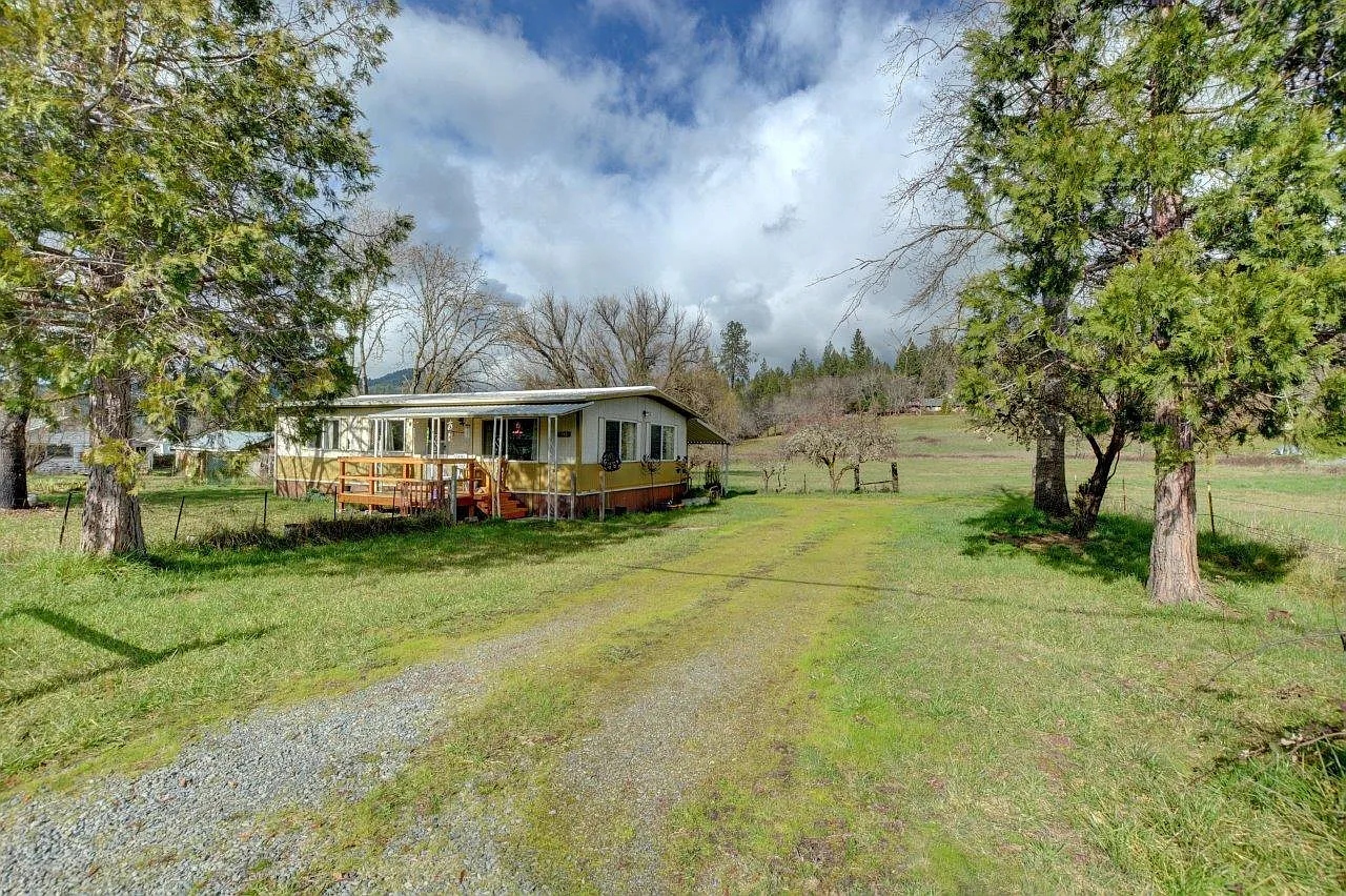 5748 Jerome Prairie Rd photo 1