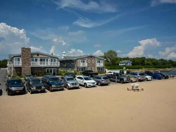 Fairfield Waterside At Sayville