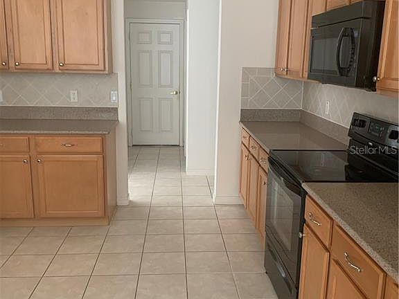 3rd image of 2839 Sweetspire Cir