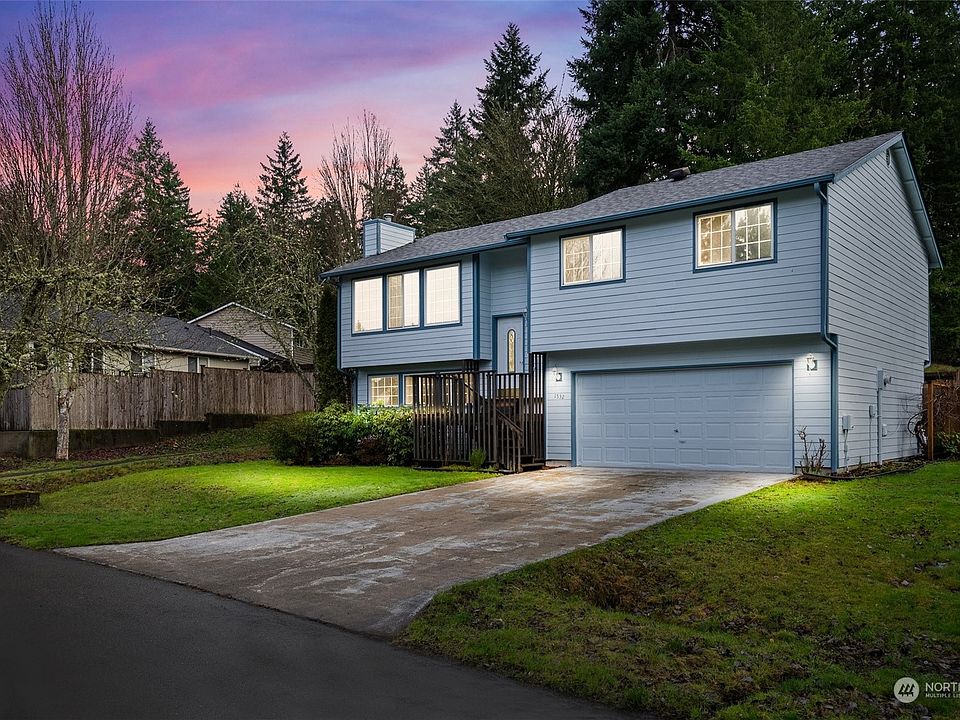 1st image of 1532 Mapleridge Drive NE