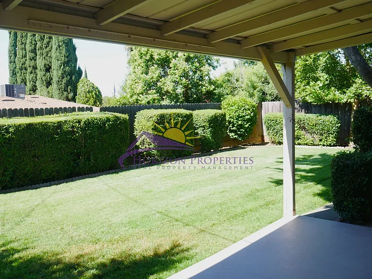 6986 Greenbrook Cir — Photo 27