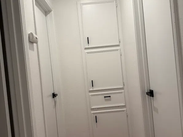 7800 Northcrest Blvd APT 303, Austin, TX 78752