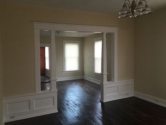 3rd image of 1504 S Lincoln St