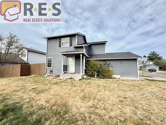 2nd image of 652 Longfellow Ln