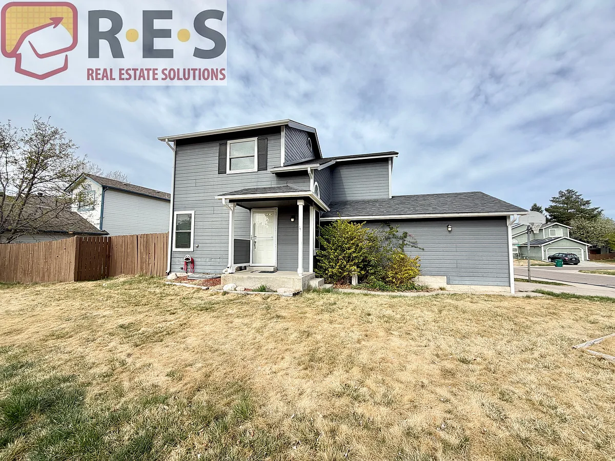 Building Photo - 652 Longfellow Ln