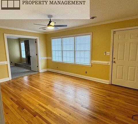 5th image of 3911 Hart Ave NW
