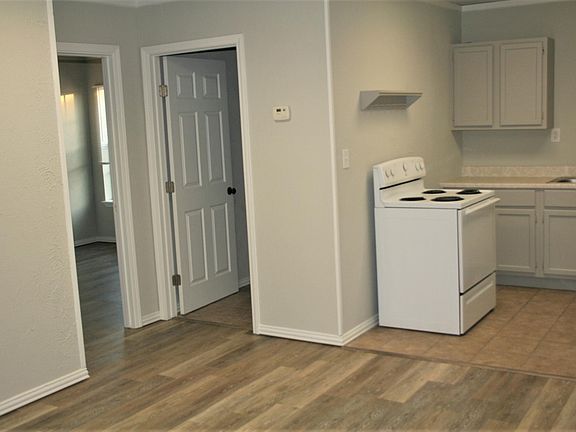 5th image of 124 N 2nd St #10503474