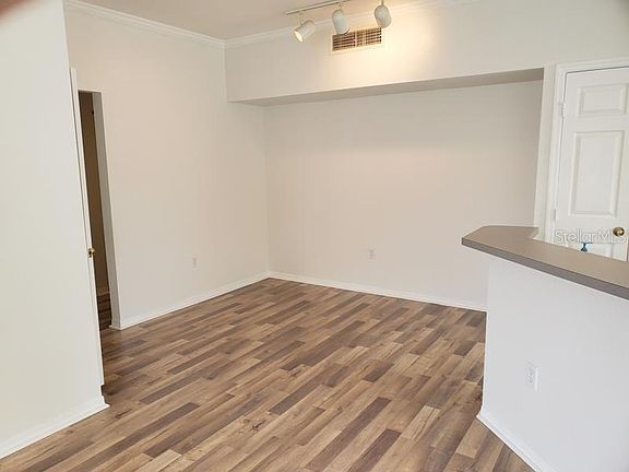 5th image of 10408 White Lake Ct #10408
