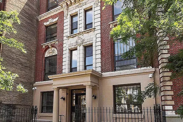 Rented by Tapiro Realty | media 4