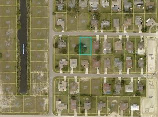 1410 NE 10th St, Cape Coral, FL 33909