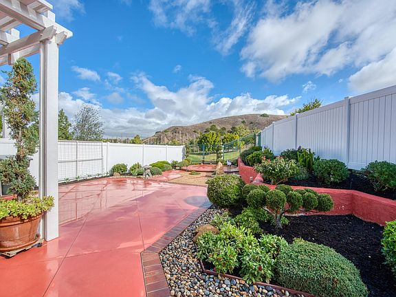 Spacious back patio overlooking golf course