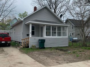 6 Lawler Ct, Lansing, MI 48906