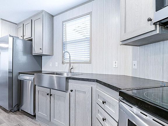 4th image of 5885 Lavey Ln Lot 101