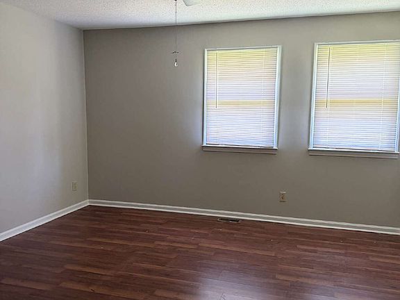 2nd image of 1117 Meadowlawn Ave