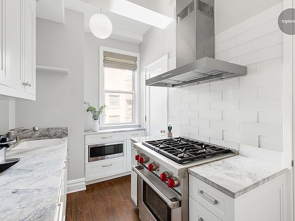 3rd image of 105 W 73rd St APT 9C