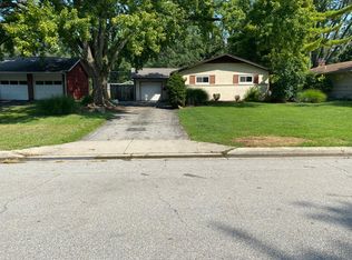 2346 Edgevale Rd, Columbus, OH 43221