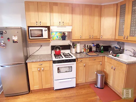 Rented by Halstead Real Estate | media 64