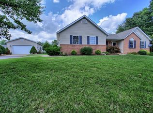 5929 Wooded Estates Ln, Edwardsville, IL 62025