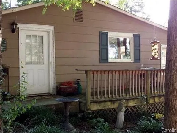 690 Lake Head Rd, Norwood, NC 28128
