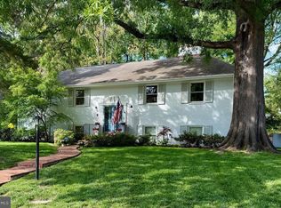 1014 Potomac Ln, Alexandria, VA 22308
