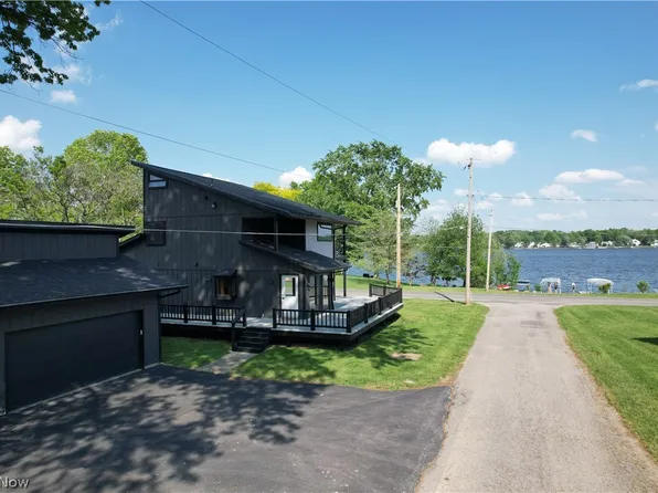 1652 Jersey St, Lake Milton, OH 44429
