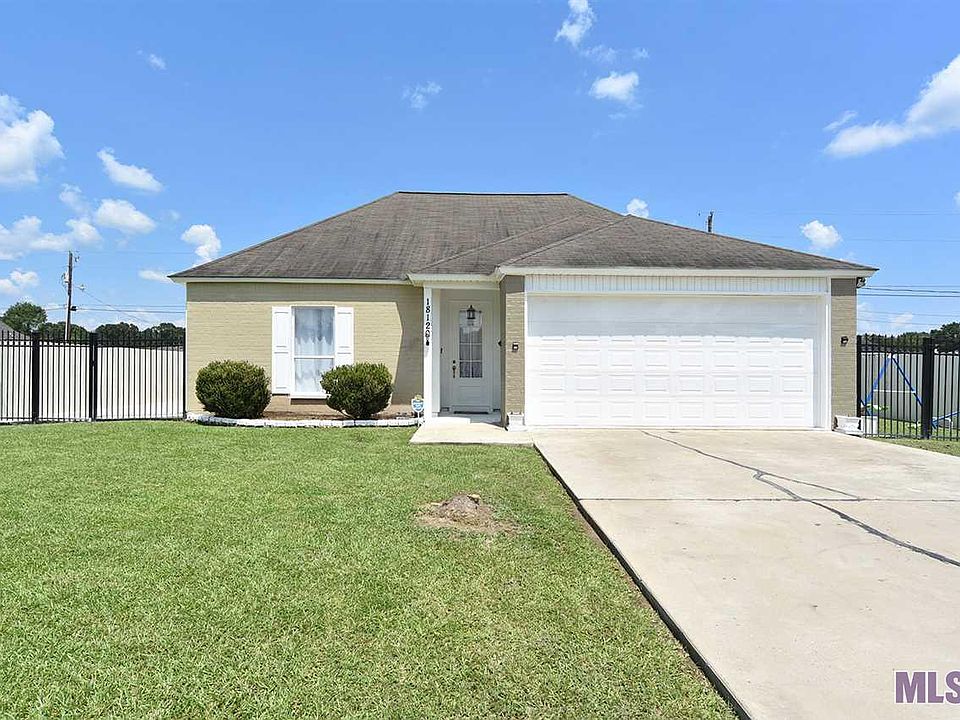 1st image of 18120 Smallen Dr