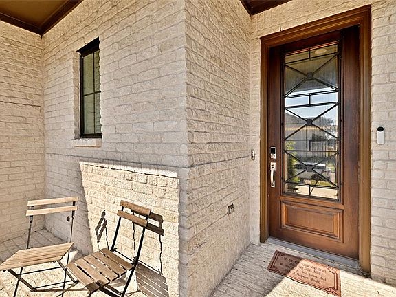 3rd image of 8157 Meadow Valley Dr #8157