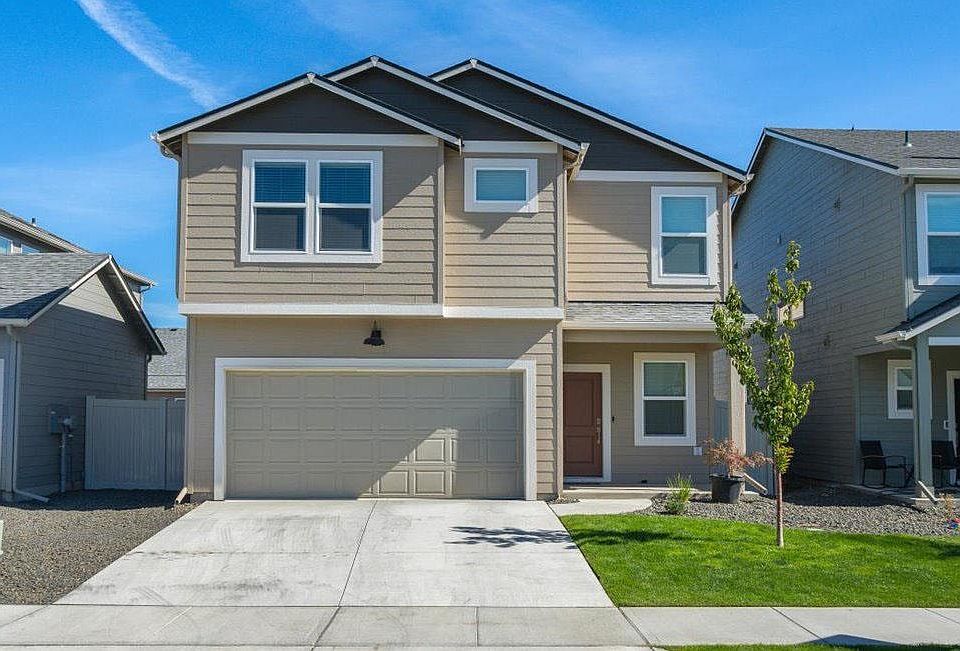 1st image of 3705 S McCabe Ln