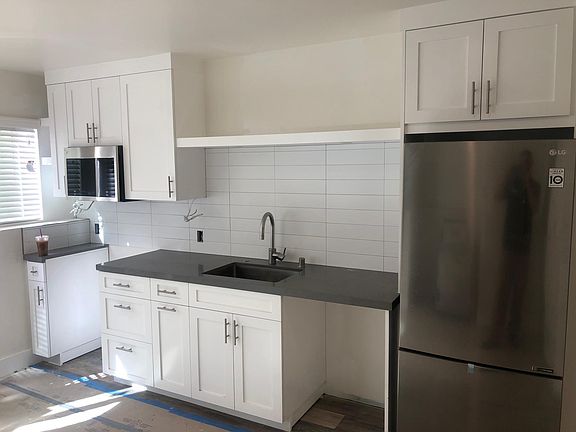 Kitchen in progress