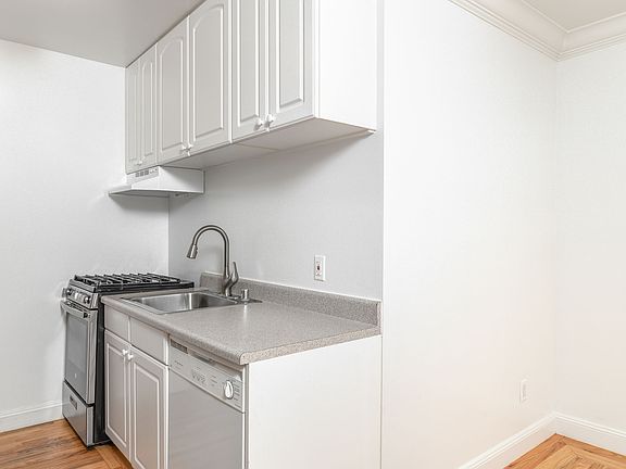 4th image of 1320-1380 Lombard St #1360-001