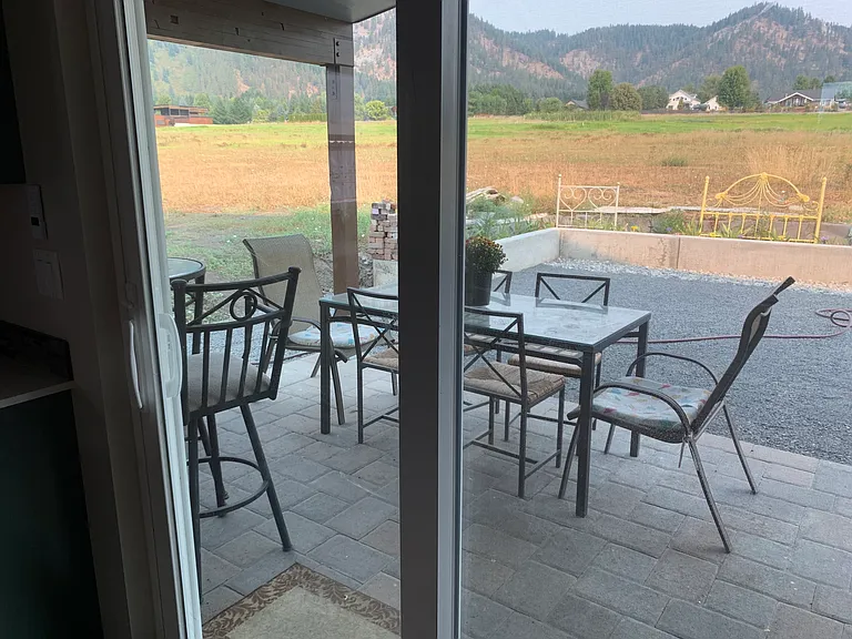 334 Alpenglow Dr — Photo 7