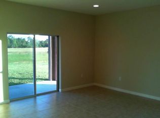 2331 SE Nutmeg Ln, Palm Bay, FL 32909