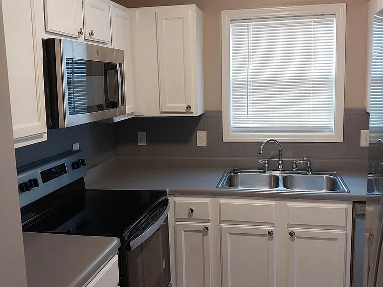 1716 Pebble Ridge Dr — Photo 19