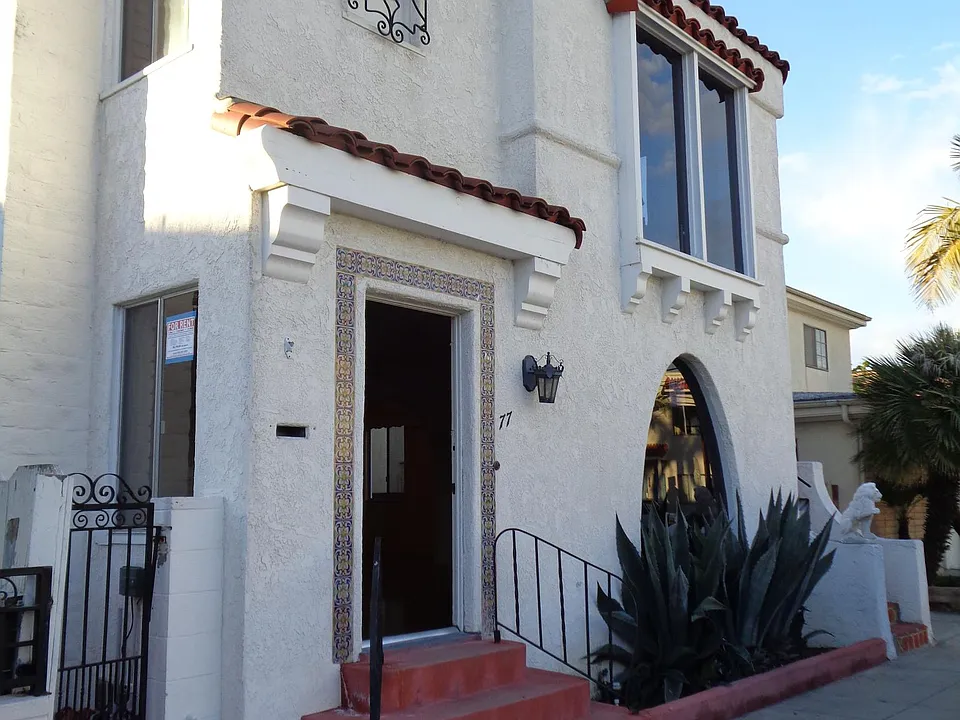 77 Ximeno Ave