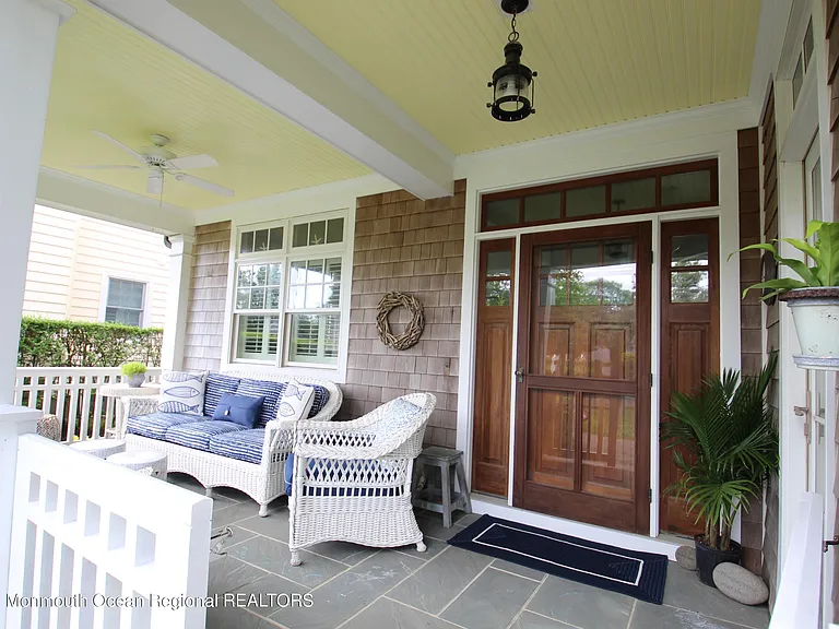 106 Stockton Blvd — Photo 4