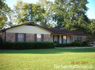 1211 David Dr, Pelham, AL 35124