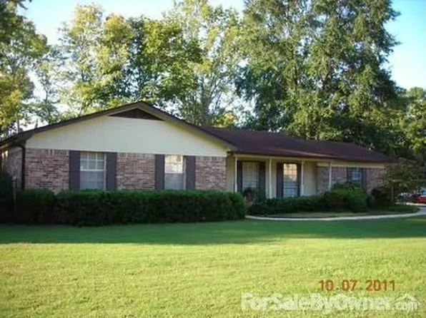 1211 David Dr, Pelham, AL 35124