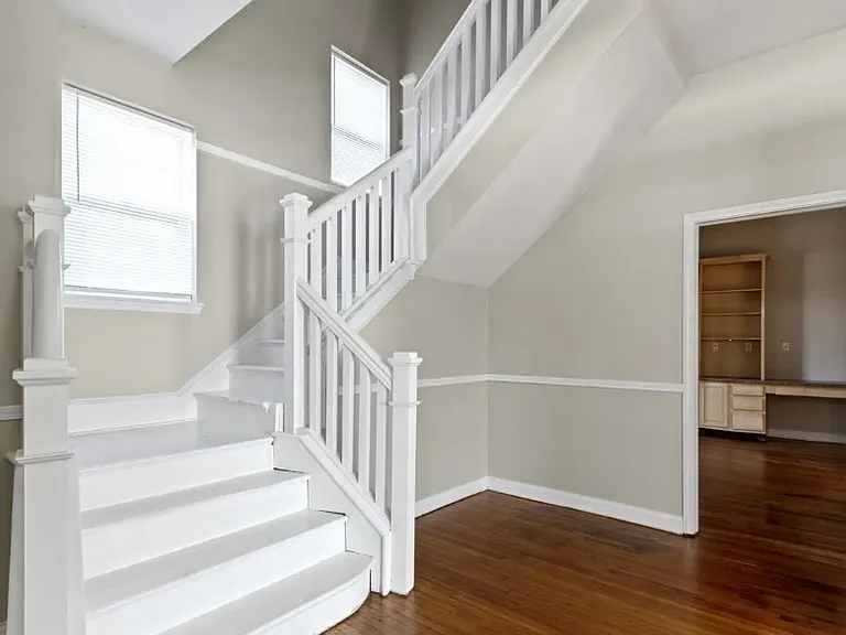 2605 Carrollton Ave — Photo 7